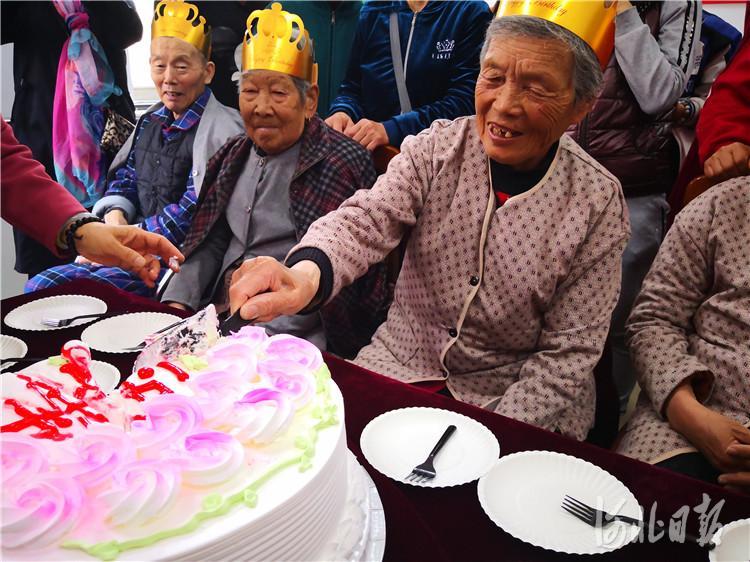 1556529593105407.jpg 微信图片_20190429171917_副本.jpg